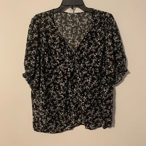 NWOT Old Navy black floral blouse